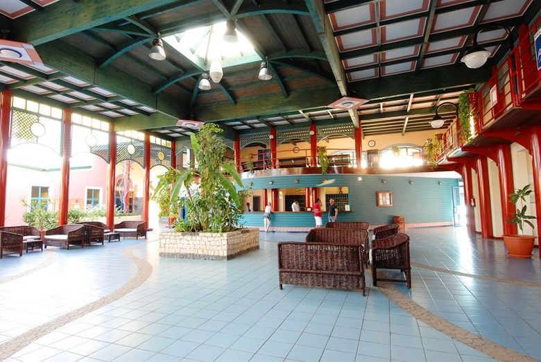 Hotel Vila Do Farol
