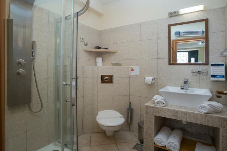 Hotel Authentic Luxury Rooms