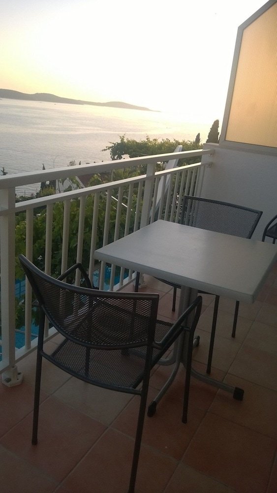 Apartamento J & B Holiday House
