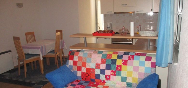 Apartamento J & B Holiday House