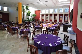 Hotel Oasis Canc�n Lite