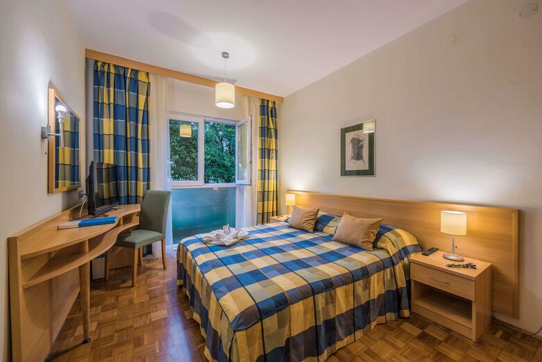 Hotel Velaris