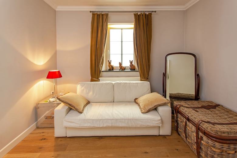 Lesar Hotel Angel
