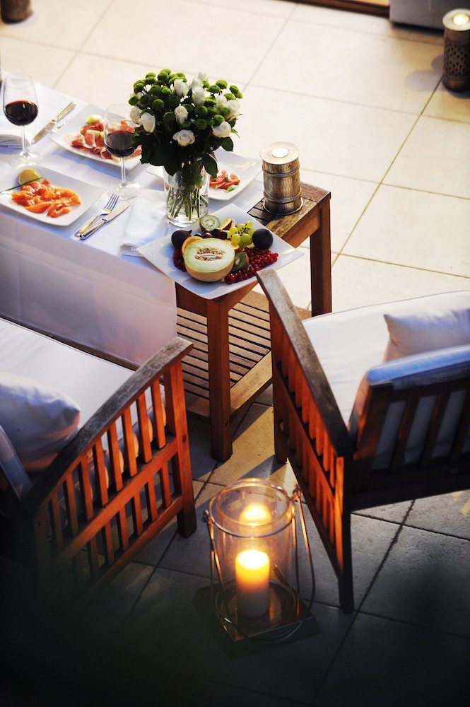 Lesar Hotel Angel