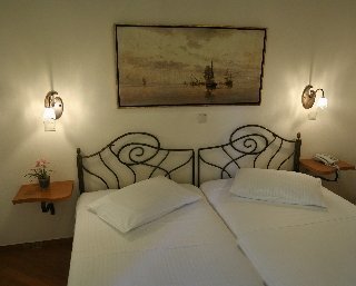 Ionas Hotel