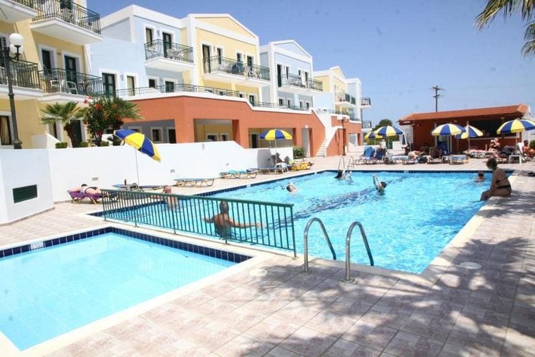 Apartments Camari Garden Hotel