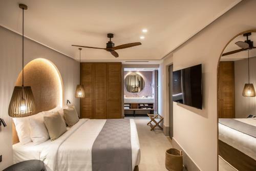 Hotel Paralos Venus Suites Adults Only