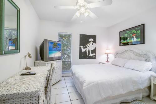 Secluded Pool Home In A Gated Community