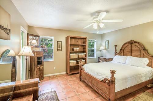 Secluded Pool Home In A Gated Community