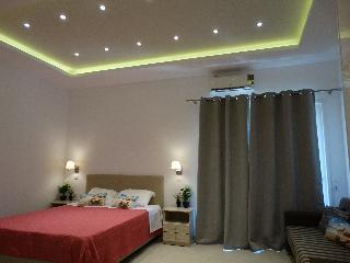 Hotel Makis Apartments