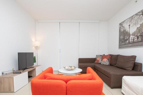 Luxury Apartment In Downtown