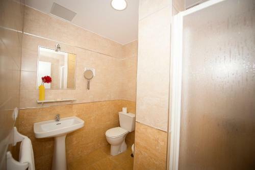 Hostal Avenida