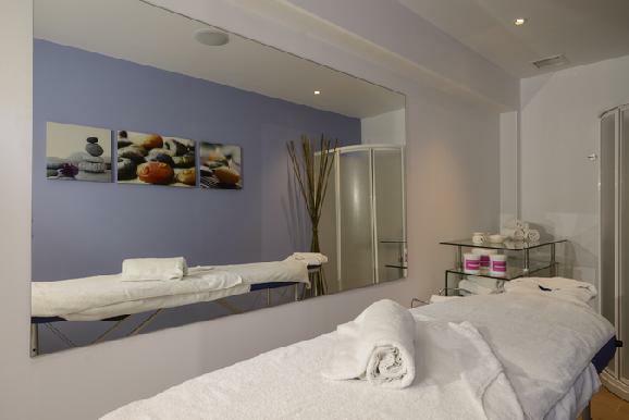 Hotel Amalthia Beach Resort