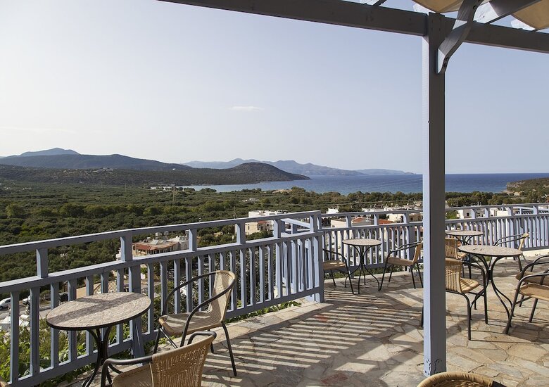 Elpida Hotel