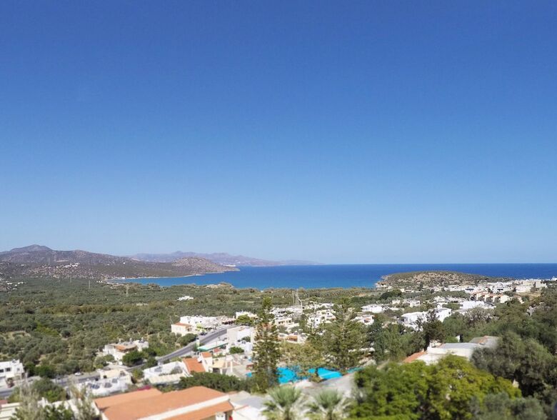 Elpida Hotel