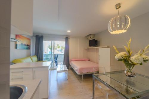 Apartamento Benal Beach 215