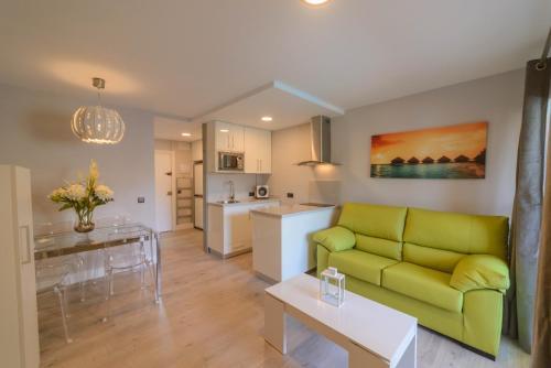 Apartamento Benal Beach 215