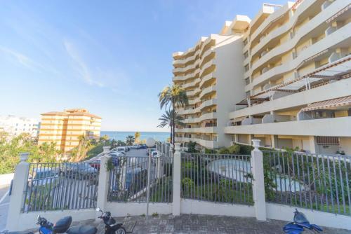 Apartamento Benal Beach 215