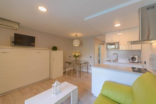 Apartamento Benal Beach 215