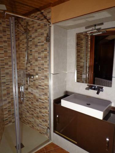 Hostal Aqua Rooms Sarria