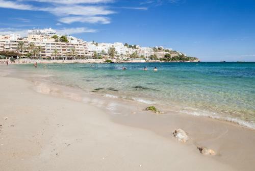 Aparthotel Sud Ibiza Suites