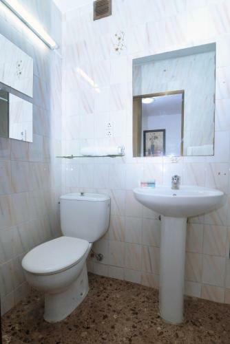 Hostal Milmarcos