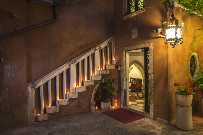 Hotel San Mois�