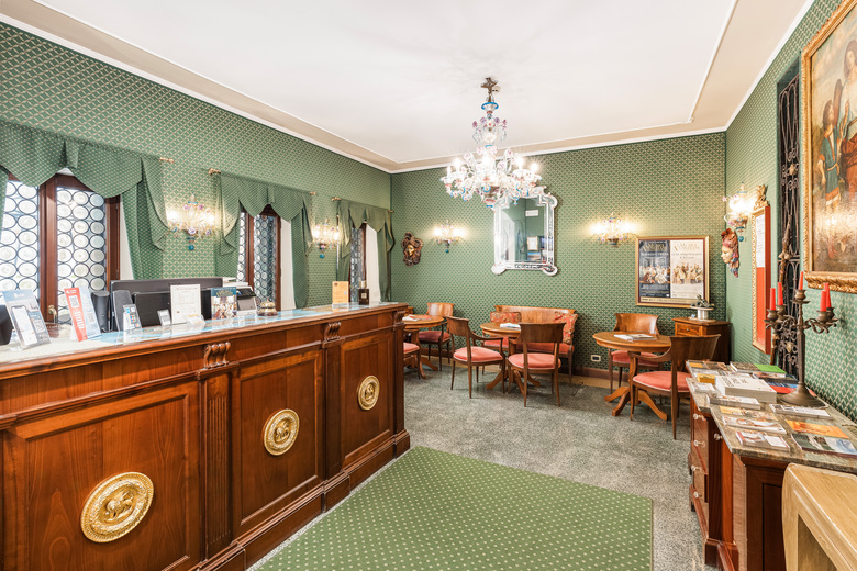 Hotel San Mois�