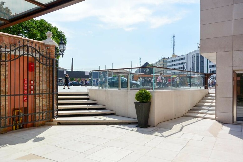 Hotel Santa Chiara & Residenza Parisi