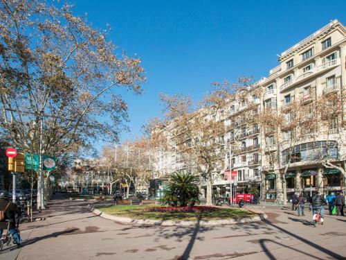 Fewdays Barcelona Apartments