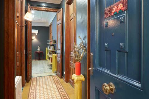 Fewdays Barcelona Apartments