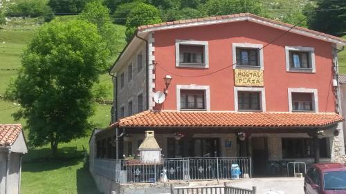 Hostal La Plaza