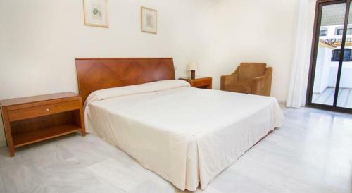 Aparthotel Park Plaza Suites Apartamentos