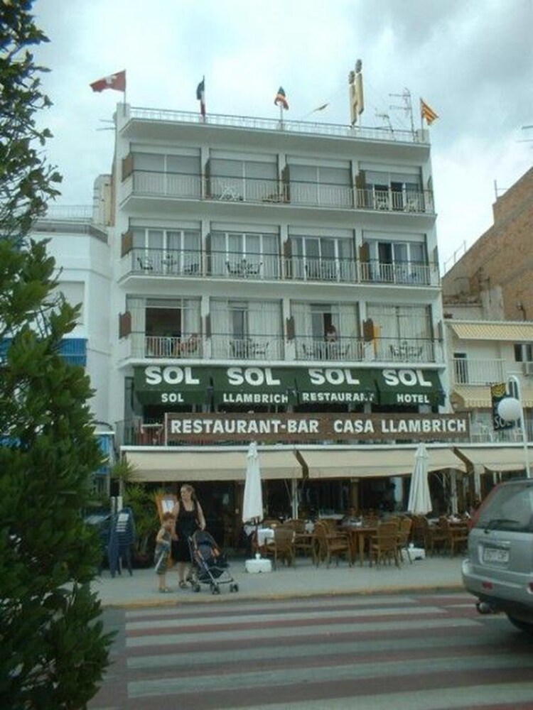 Hotel Ampolla Sol