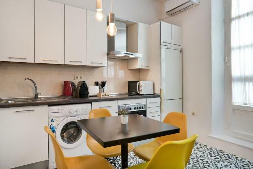 Urbanchic Oasis Centre Apartment