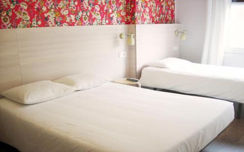 Hostal Pensi�n Monjes Del Jard�n
