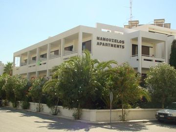 Hotel Mamouzelos Apartments