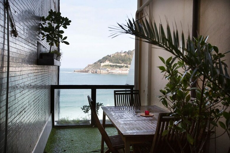 Miramar Apartment By People Rentals