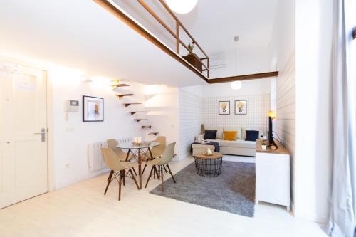 Apartamentos Puerta Del Sol IV