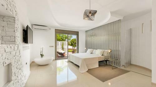 Hostal Molo 44 Suites Puerto Banus