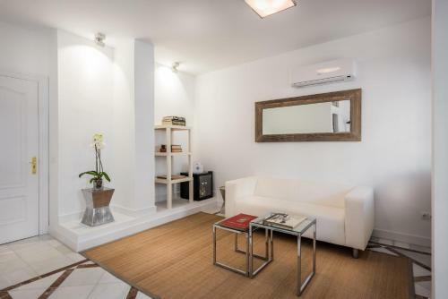 Hostal Molo 44 Suites Puerto Banus