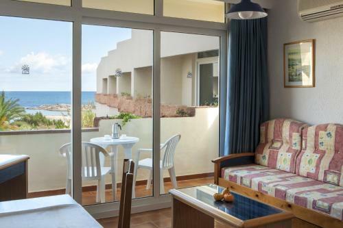 Apartamentos Portu Saler