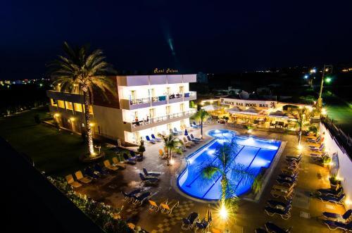 Hotel Real Palace