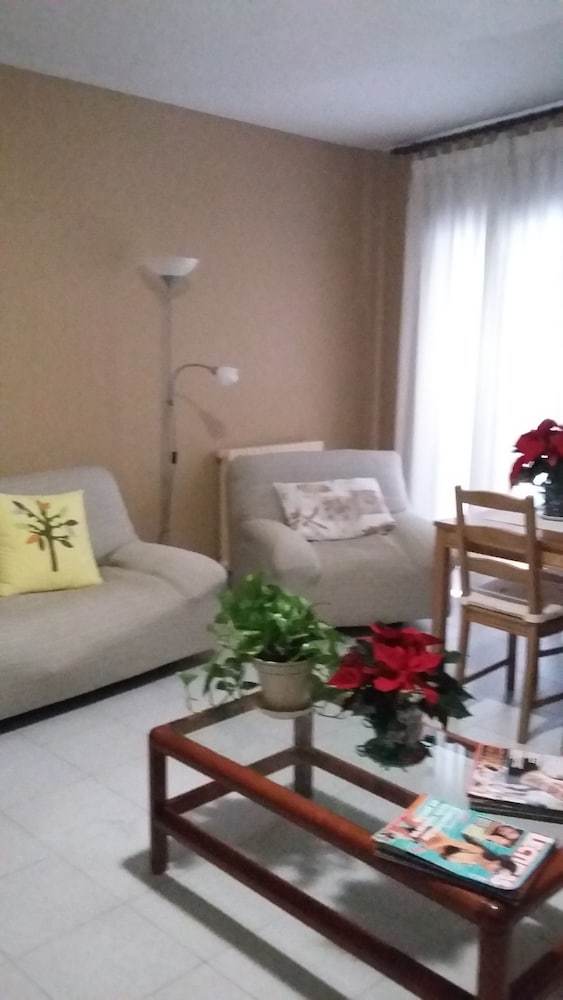 Albergue Hostal Les Collades