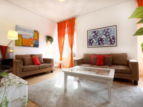 Reino De Valencia Apartments