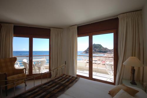 Apartment Lets Holidays Tossa De Mar Beach