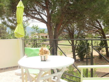 Hotel Gaea Gardens Studios And Villas