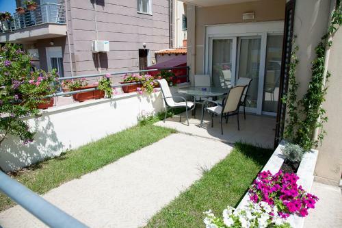 Apartments Eleni 4 Seasons