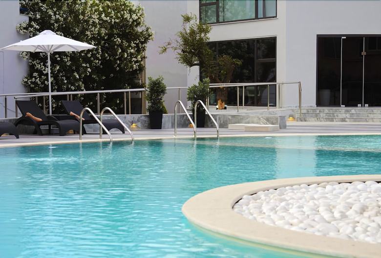 Ostria Sea Side Hotel