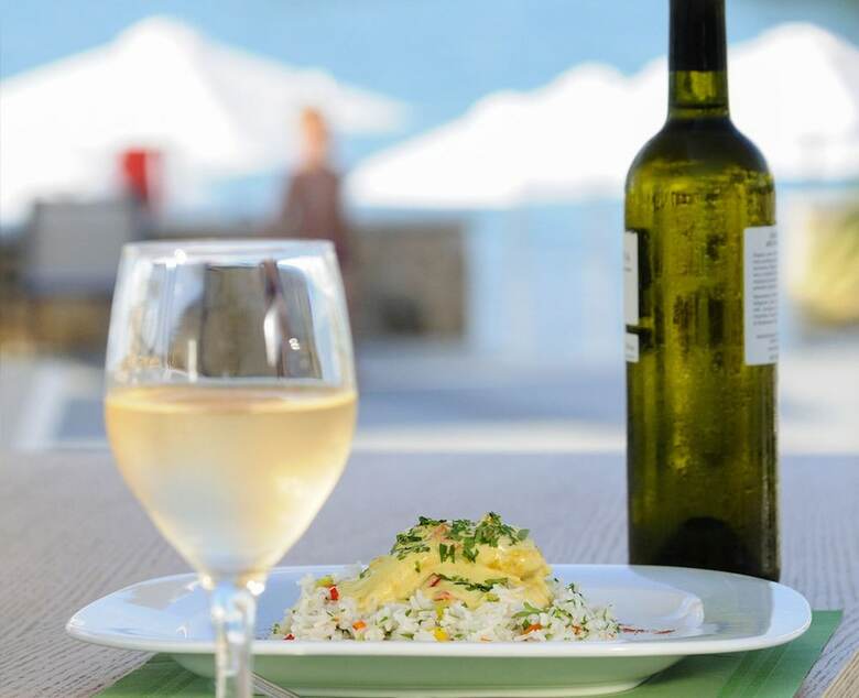 Ostria Sea Side Hotel